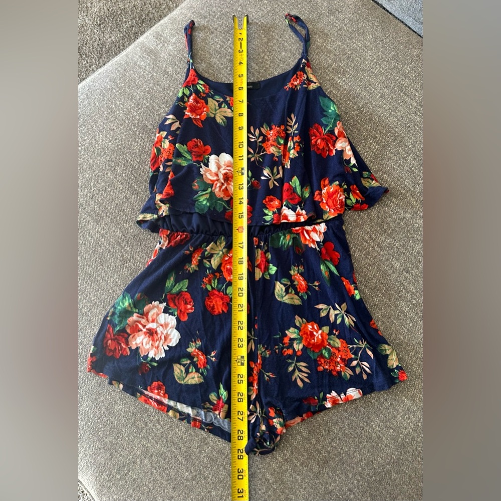 Ambiance Romper Women’s Size Small Pre-owned - Picture 5 of 6